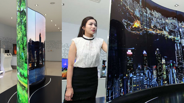LG Display - Three 55-inch OLED TV configured at one display< LG Display - Three 55-inch OLED TV configured at one display<