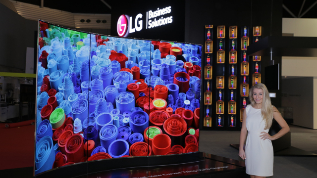 LG Electronics - 4K Ultra HD OLED Signage LG Electronics - 4K Ultra HD OLED Signage
