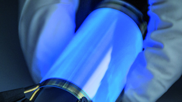 Fraunhofer FEP - Flexible OLEDs with adjustable colours – new design options for lighting designers Fraunhofer FEP - Flexible OLEDs with adjustable colours – new design options for lighting designers